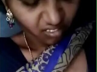 VID-20190502-PV0001-Kudalnagar (IT) Tamil 32 yrs elderly married beautiful, hot and sexy housewife aunty Mrs. Vijayalakshmi showing her boobs surrounding her 19 yrs elderly continent neighbour crony sex porn video